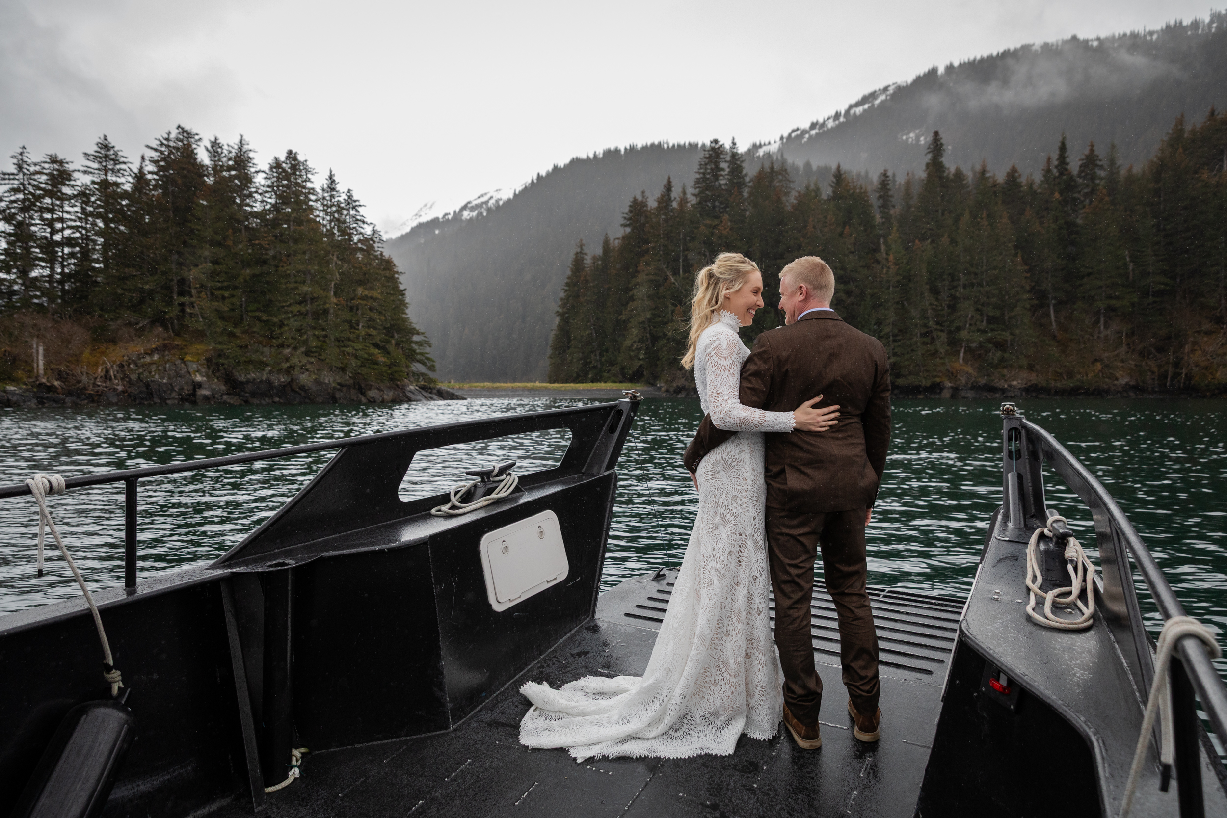 Alaska Elopement Photographers Scenic Vows 023 O4A0105 1 1 | Adventure Elopement Photographers